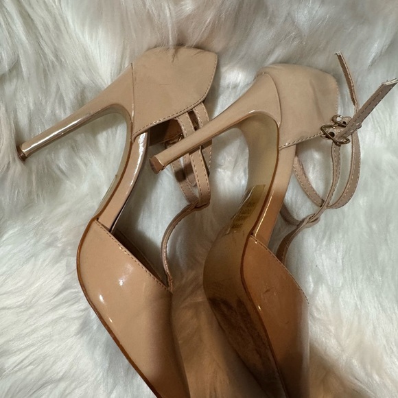 Tan Pointed-Toe T-Strap Heels - Picture 11 of 11